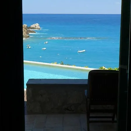 Caltabania Suites Áyios Nikítas Buitenkant foto